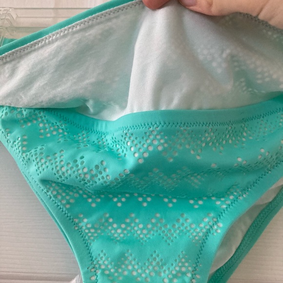 victoria’s secret bikini bottom - Picture 15 of 16